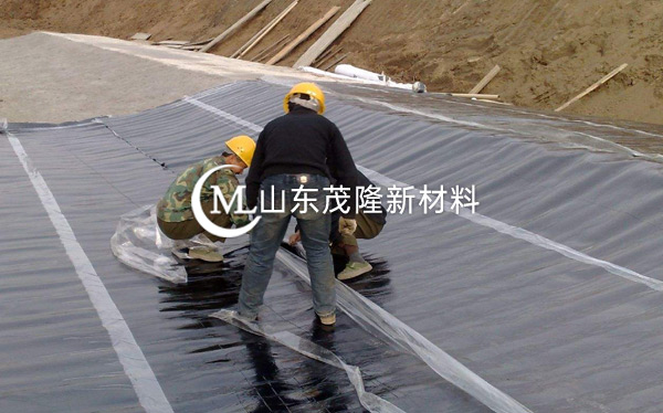 《京沈客專京冀段十四標(biāo)》模板布、防水板施工