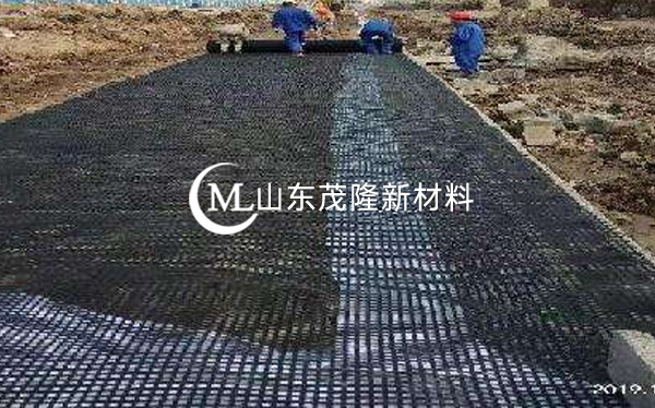 《寧安高鐵》土工布、經(jīng)編土工格柵施工