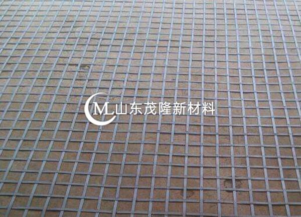 塑料土工格柵相對(duì)于傳統(tǒng)格柵的優(yōu)勢