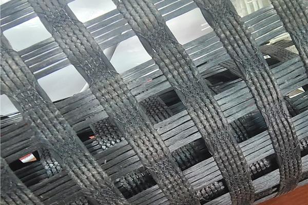 經編滌綸土工格柵在水泥路面的作用有哪些呢？  第1張