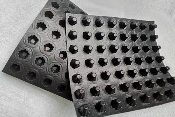 塑料土工格柵與排水板的不同之處  第3張