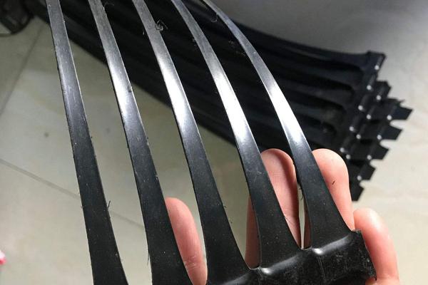 塑料土工格柵在地鐵隧道支護工程中的應(yīng)用  第3張
