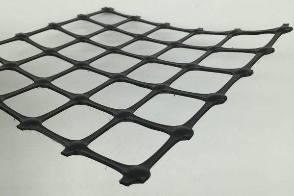 土工格柵拉伸模量和抗拉強度一樣嗎