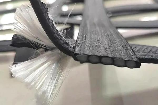 高韌性聚酯紗線集束土工格柵怎么制作呢？
